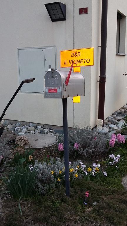 B&B Il Vigneto Melano Exteriör bild